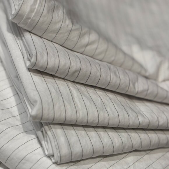 Brooklinen Queen Classic Cotton Percale Duvet Set in Smoke Stripe! - Picture 3 of 4